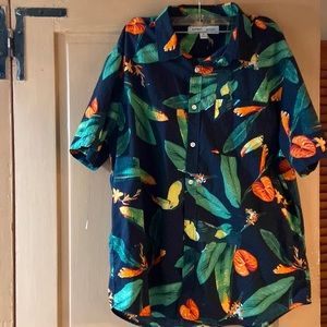 Old Navy Men’s casual button down shirt